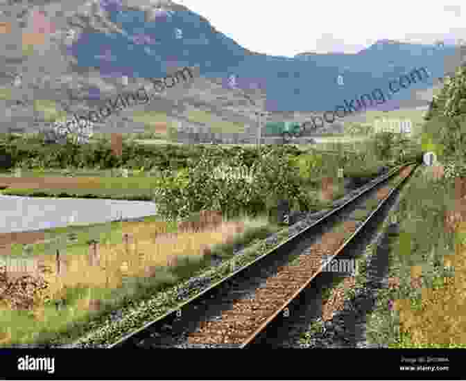 The Lost Line To Lochalsh, A Winding Track Through The Scottish Highlands The Trains Now Departed: Sixteen Excursions Into The Lost Delights Of Britain S Railways